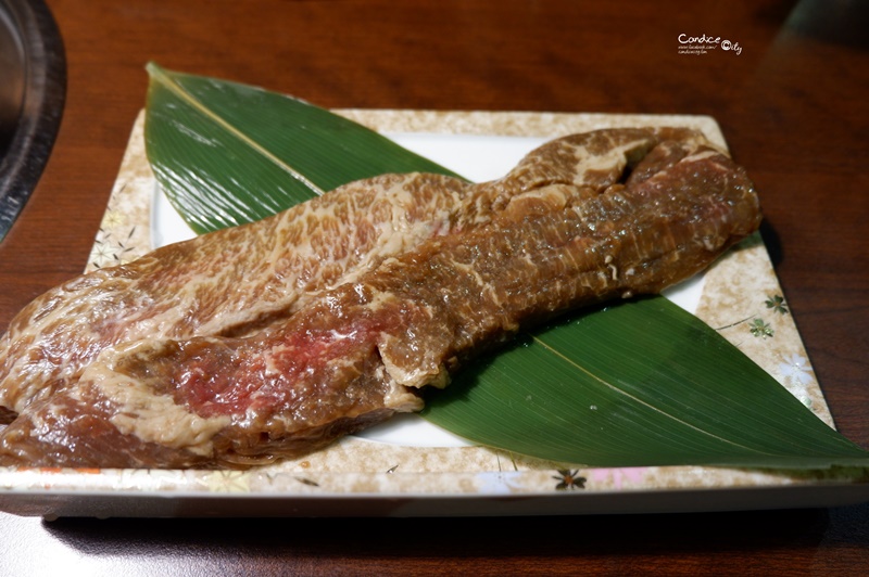 韓金館｜台北馬鈴薯排骨湯推薦!芝麻葉好香!道地台北韓式料理推薦!