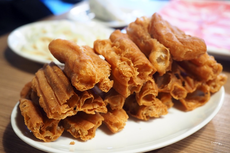 川老爺麻辣鍋｜溫體牛+熱炒+皮蛋牛骨鍋,內湖麻辣鍋推薦!