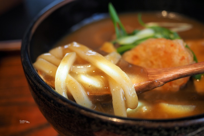 京都美食》衣笠ぜん烏龍麵,好吃到流淚的烏龍麵!金閣寺美食必吃!