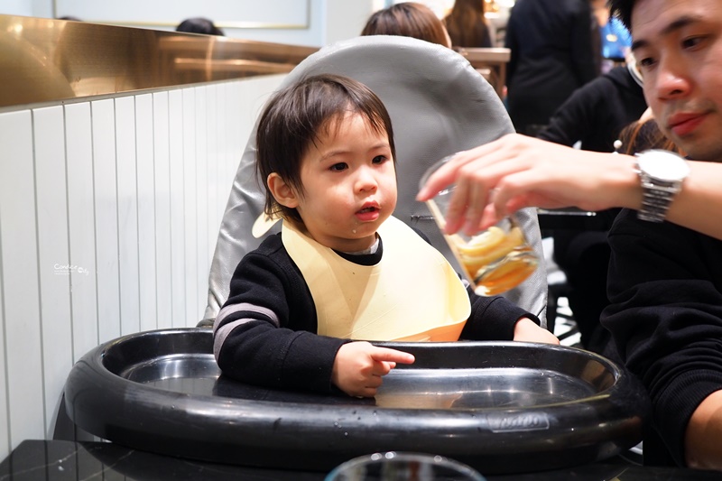 《澳門美食》巴黎人Le Buffet自助餐,我愛龍蝦鵝肝牛排,菜色好吃豐富!