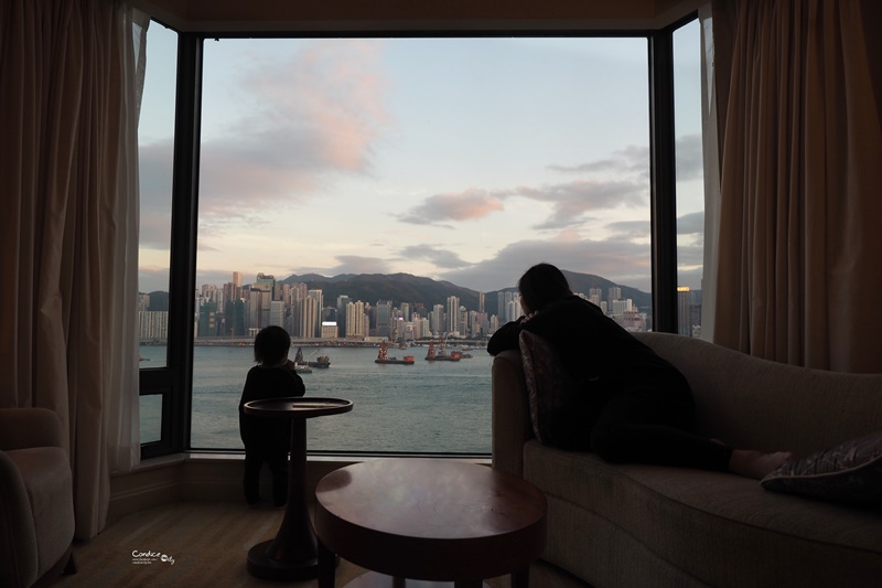 【香港住宿】此生必住香港港景飯店11間攻略!房內看維多利亞港夜景!