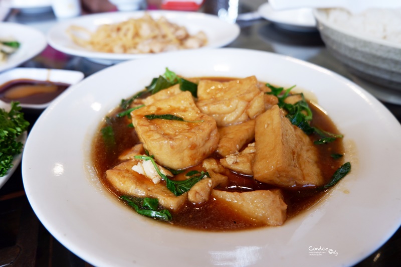 亞卓鄉土客家菜｜交通停車方便,客家菜美味!南投埔里美食