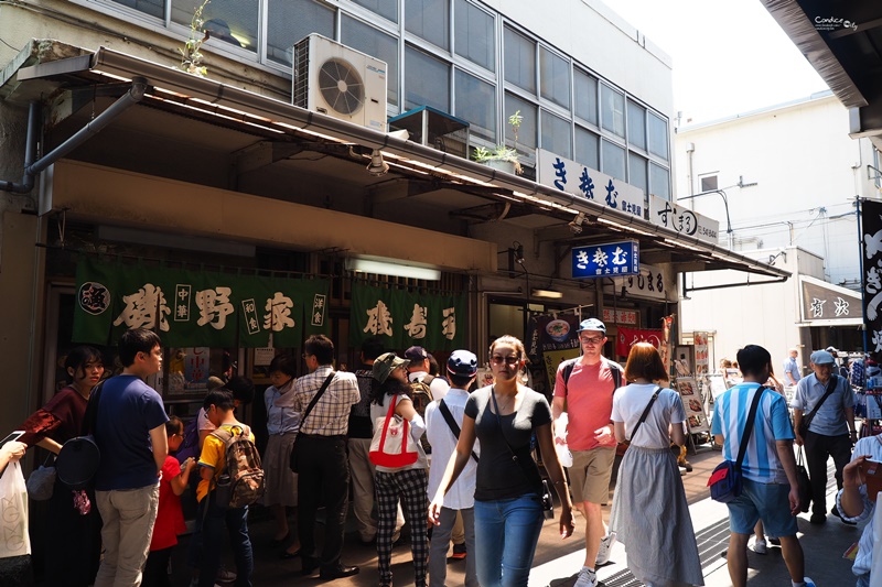 【東京景點】築地市場 東京必訪!美食多,築地市場乾淨整齊很好逛!