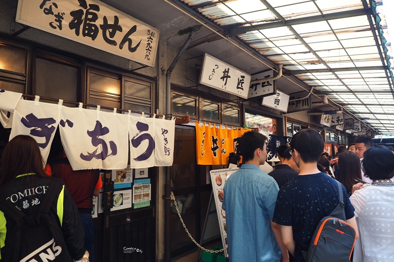 【東京景點】築地市場 東京必訪!美食多,築地市場乾淨整齊很好逛!