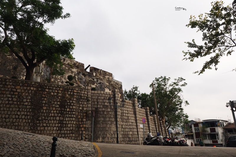 《澳門景點》大砲台花園(澳門博物館)大三巴牌坊旁,澳門必去景點!風景超美!