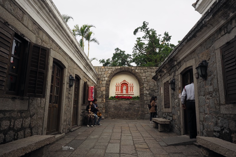 《澳門景點》大砲台花園(澳門博物館)大三巴牌坊旁,澳門必去景點!風景超美!