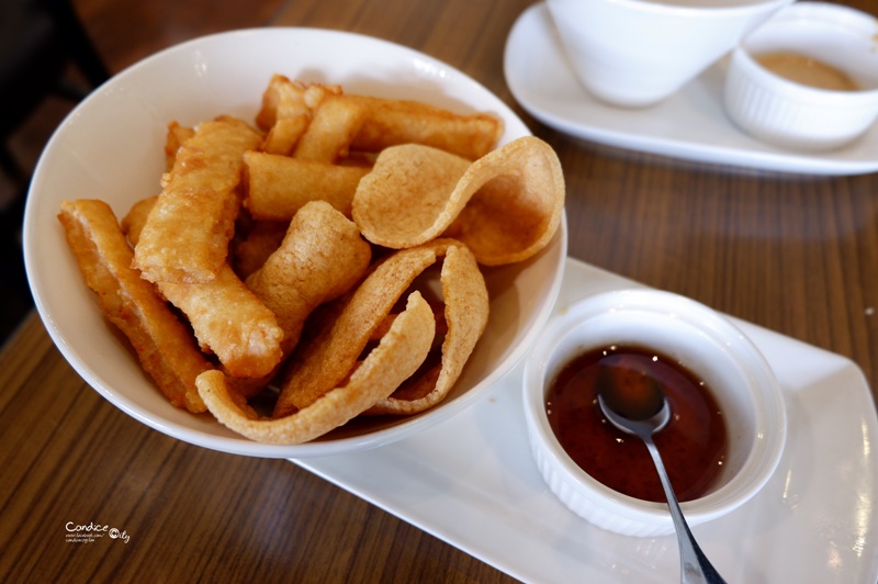 卓莉手工釀啤酒泰食餐廳｜內湖好吃的泰式料理!長條型蝦餅更好吃!