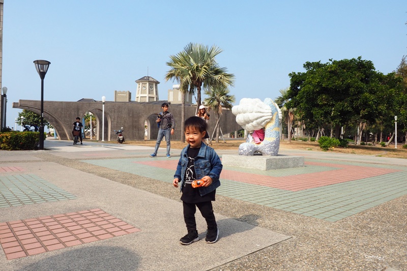 【高雄旗津景點】旗津貝殼博物館+彩虹教堂+旗津大貝殼,夢幻IG新景點!