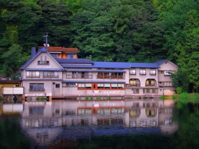 九州由布院住宿推薦》由布院溫泉飯店住哪好?10間交通方便,評價好溫泉飯店精選!