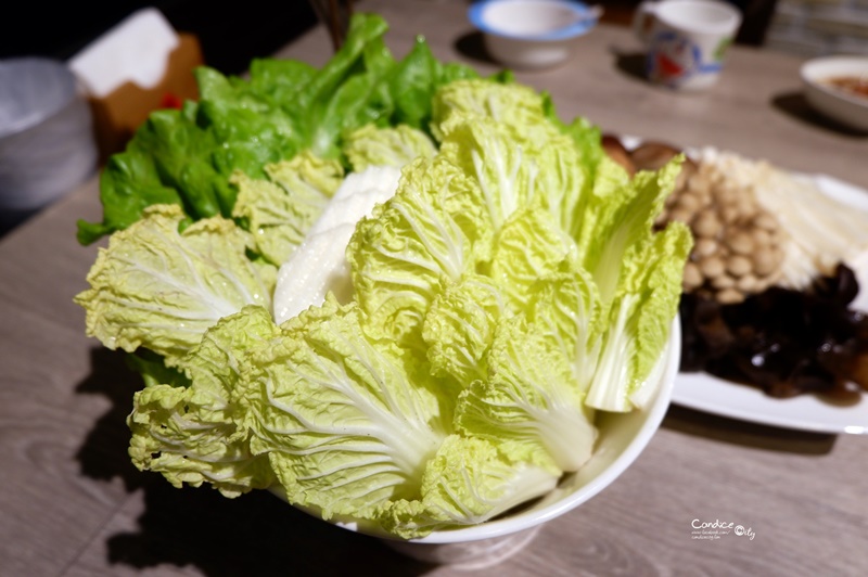 火鍋106粵式豬肚雞煲鍋南京店｜超好吃的台北火鍋推薦,松江南京美食!