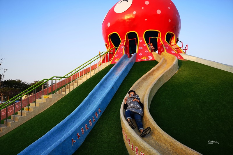 貓裏喵親子公園｜苗栗超新公園,八爪章魚溜滑梯公園好好玩!地址交通公園心得!