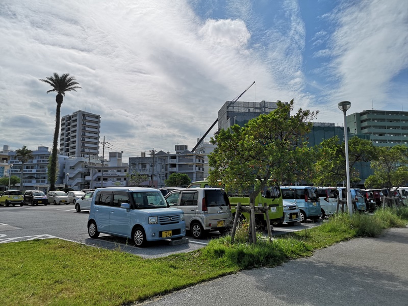 奧武山公園溜滑梯｜沖繩溜滑梯公園推薦,超長溜滑梯!好幸福的沖繩小孩啊!