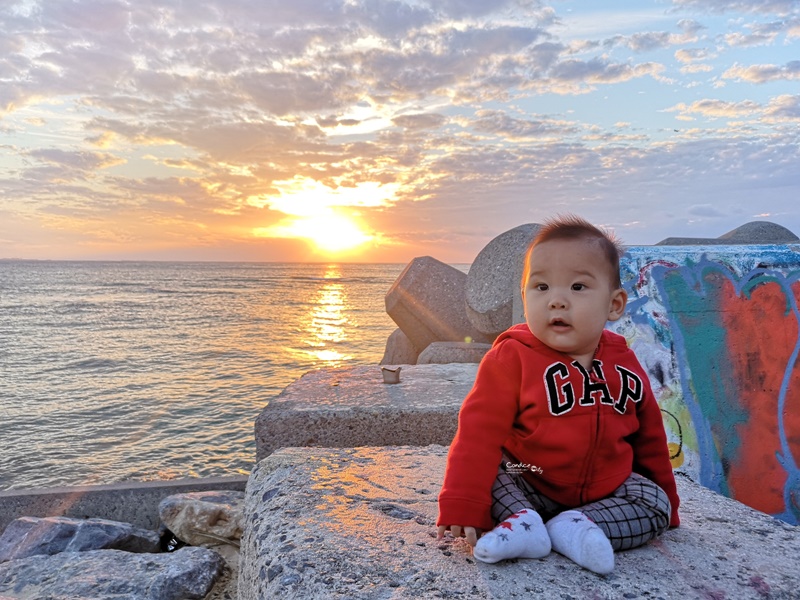 美國村日落海灘｜沖繩自由行最愛景點!沖繩必去海灘,可遠眺摩天輪超悠閒!