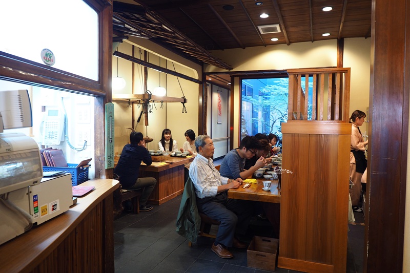 蒸蛋 吉宗 本店｜長崎必吃美食,150年老店,吉宗茶碗蒸三色飯超好吃!人氣排隊名店!