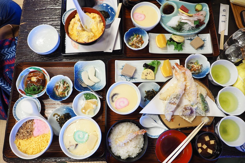 蒸蛋 吉宗 本店｜長崎必吃美食,150年老店,吉宗茶碗蒸三色飯超好吃!人氣排隊名店! @陳小沁の吃喝玩樂