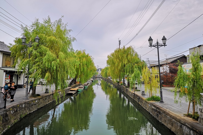 柳川遊船｜松月乗船場,翠綠垂柳超美!船夫還會唱歌!接駁車時間方便!9折優惠