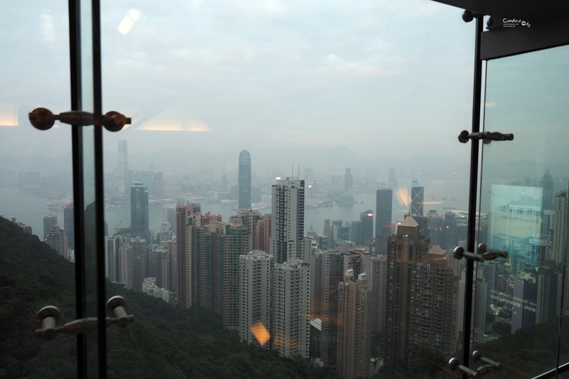 【香港景點】山頂纜車快速通關+摩天台,太平山百萬夜景必訪!香港夜景超美!