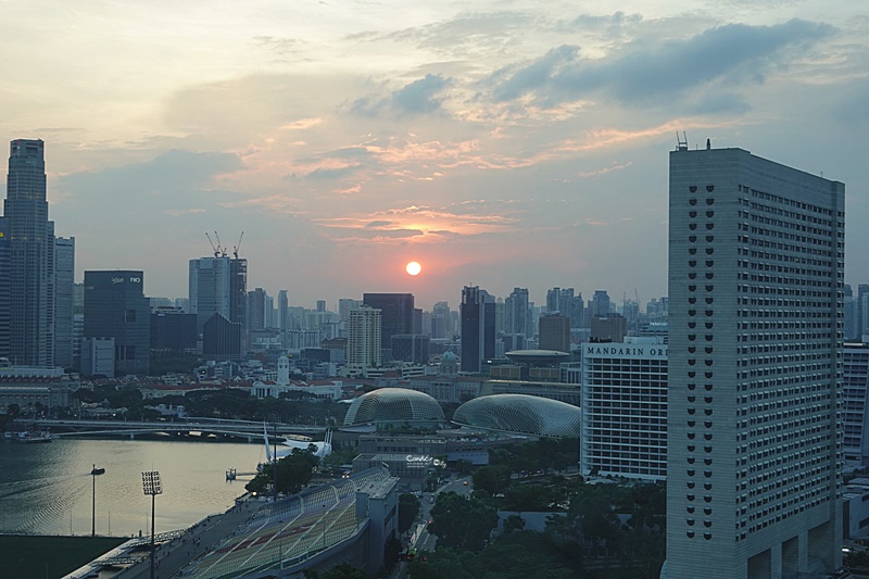 新加坡摩天輪 Singapore Flyer｜超美夕陽,夜景還可用餐!先買門票票價最便宜!