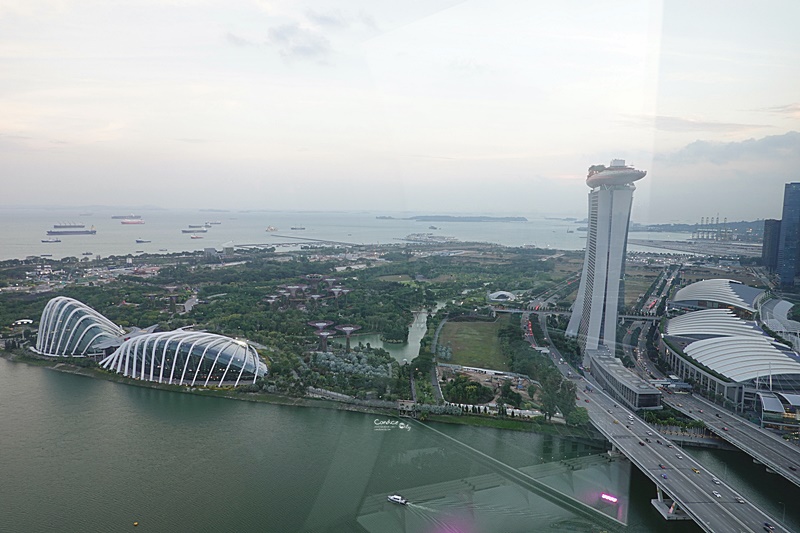 新加坡摩天輪 Singapore Flyer｜超美夕陽,夜景還可用餐!先買門票票價最便宜!