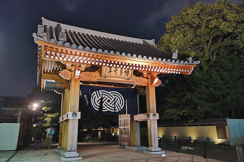 櫛田神社｜值得走走參拜的神社,還有神燈,晚上拍照超美!