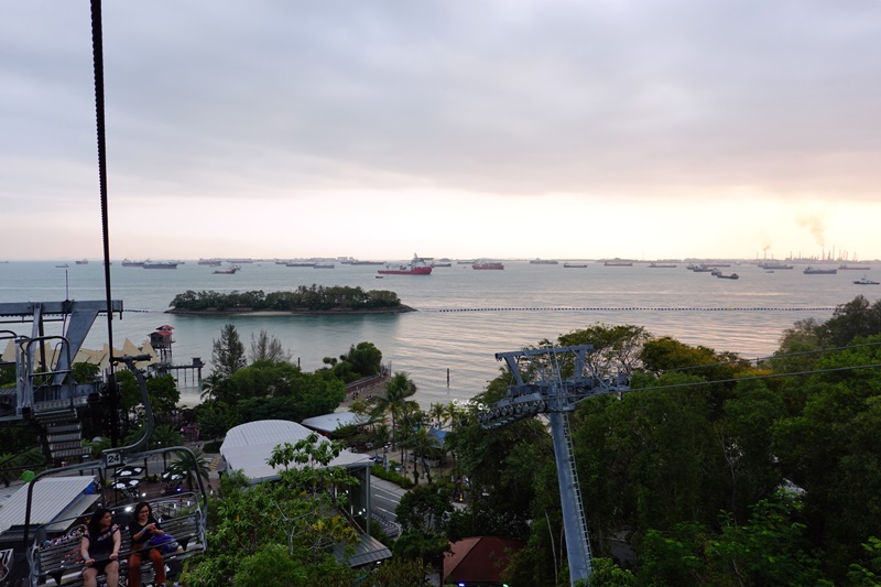 高速斜坡滑車＆空中吊車｜超好玩親子景點!刺激高速聖淘沙景點