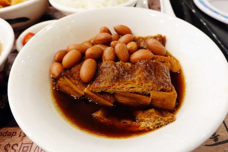 黃亞細肉骨茶｜聖淘沙必吃美食,胡椒好辣新加坡必吃肉骨茶餐廳推薦!