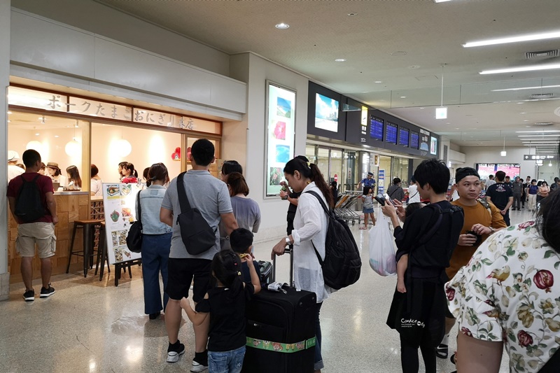 豬肉蛋飯糰 那霸機場店｜念念不忘的超好吃沖繩飯糰!沖繩必吃美食!