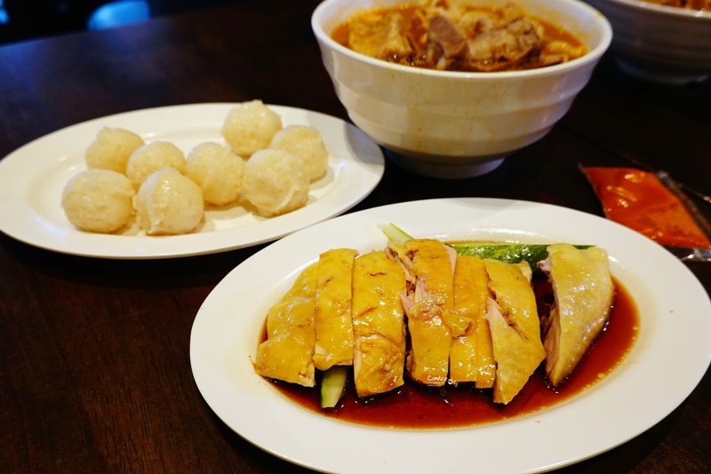 聖淘沙名勝世界馬來西亞美食街｜便宜好吃的聖淘沙美食,就去馬來西亞美食街!