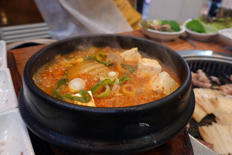 味贊王烤肉｜在地人推薦釜山西面烤肉店,超級好吃五花肉!