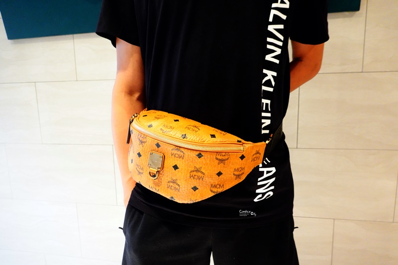 【開箱】MCM Stark 腰包/胸包(小)超好裝又好看!Fursten Belt Bag in Visetos