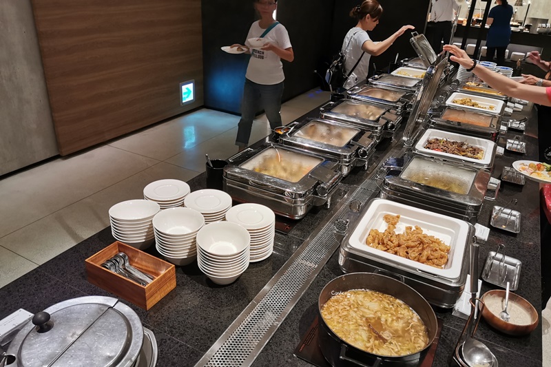 礁溪寒沐酒店｜超好玩宜蘭親子飯店!泳池滑水道,賽車道,泡湯飯店,一泊二食這才是度假!