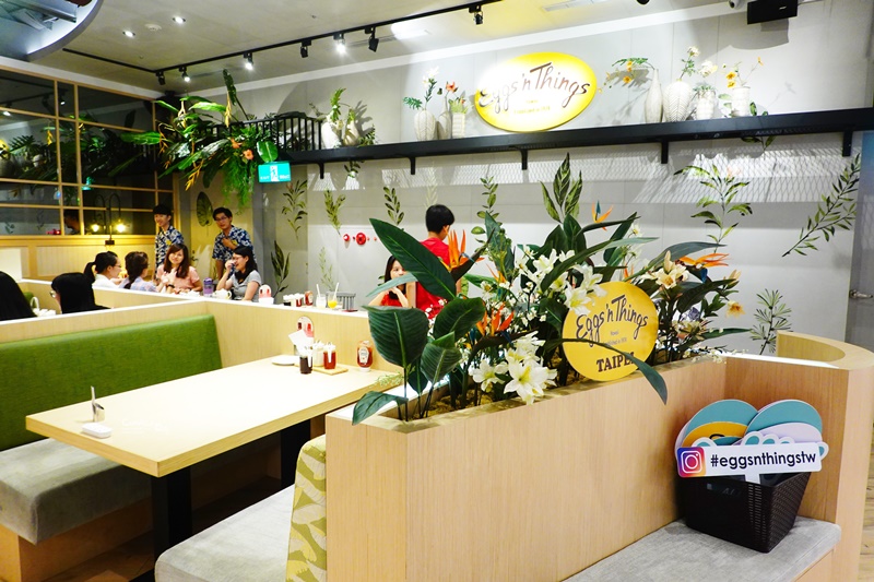 Eggs’n Things 台北微風松高店｜輕盈無負擔奶油鬆餅,非常好吃!