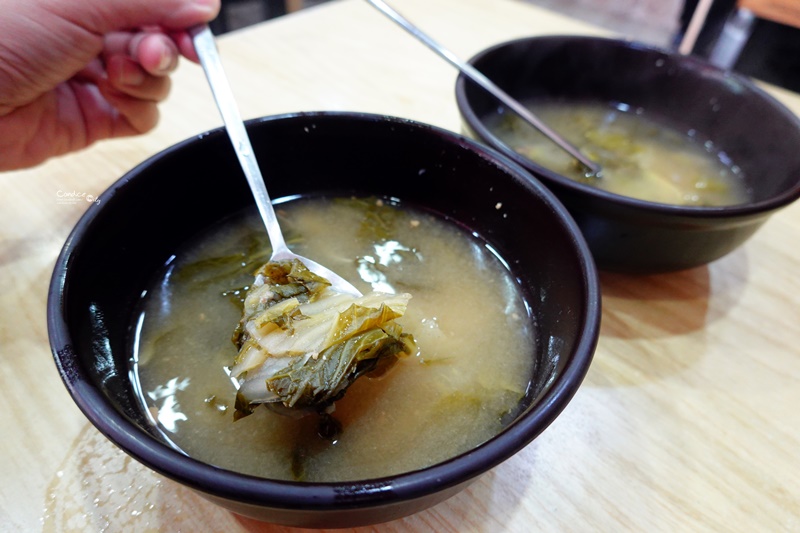 팔미분식紫菜包飯｜西面早餐推薦!好吃的泡菜紫菜包飯,在地人推薦隱藏美食!