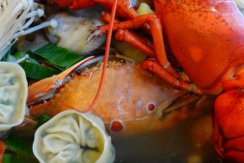 皇帝潛水艇｜想吃龍蝦海鮮來這邊!超霸氣豪邁釜山西面美食,釜山海鮮餐廳推薦!