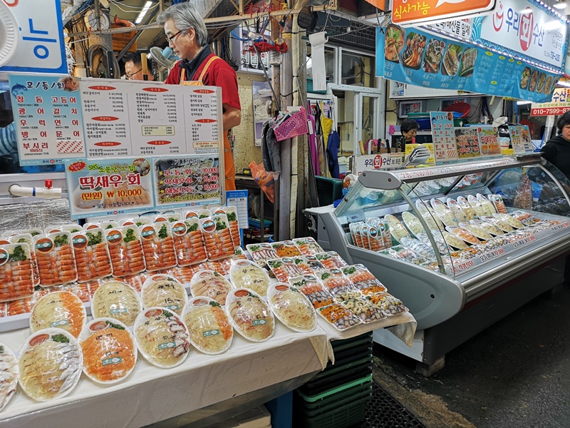 黑豬肉一條街,東門市場,生魚片一條街,中央地下街｜濟州島必去景點1次訪!