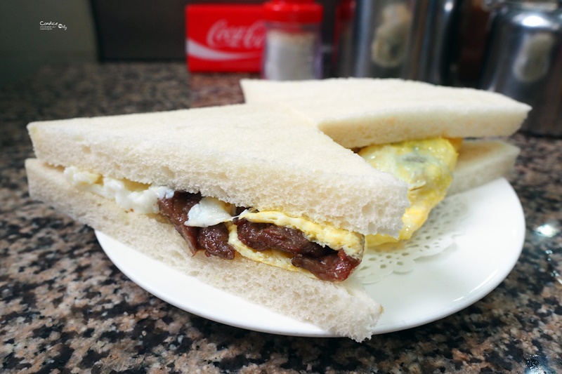 《澳門美食》新鴻發咖啡美食,厲害的澳門早餐推薦!超厚法蘭西多士必吃！