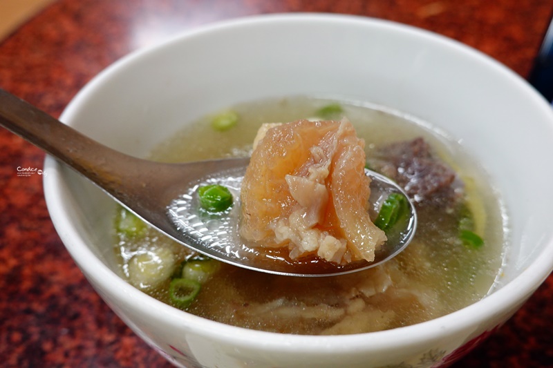 吳家土產牛肉湯｜台南東區美食!好喝便宜台南牛肉湯!南紡購物中心前