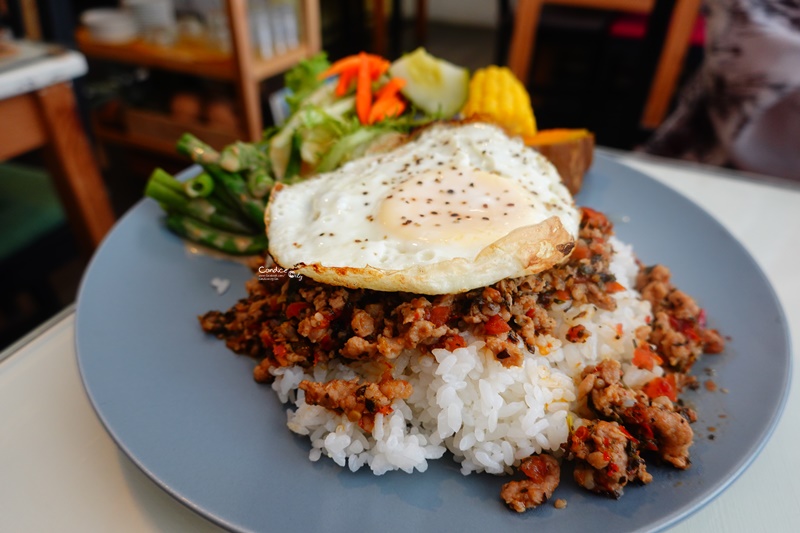 木易子食所｜超夯西瓜冰沙,芒果冰沙好可愛!美味溫馨小店!