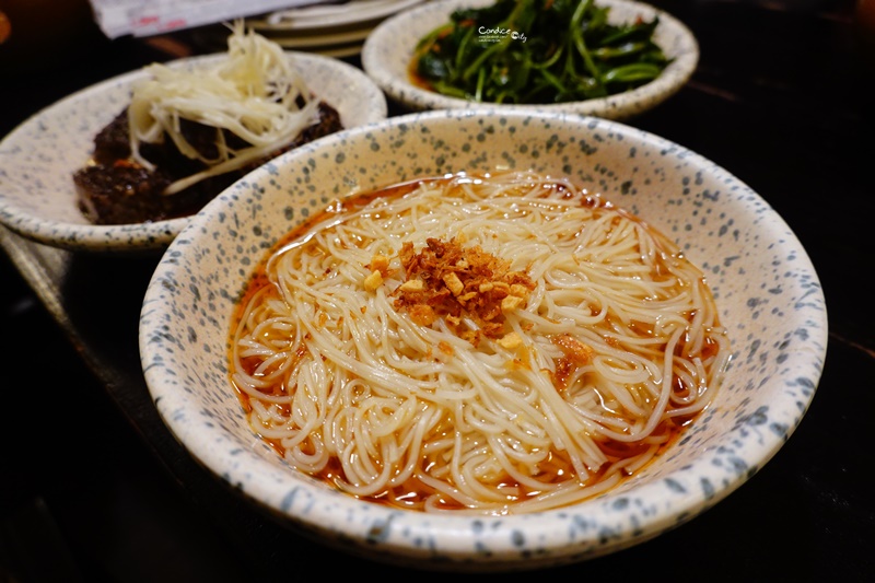 龍涎居雞膳食坊 忠孝復興店｜好喝雞湯,東區龍涎居,冬天來一鍋滿足啊!