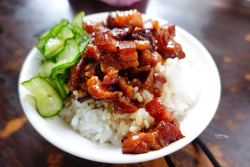 一甲子餐飲｜祖師廟旁的美味,焢肉飯,刈包,滷肉飯,碗粿必吃西門町美食!