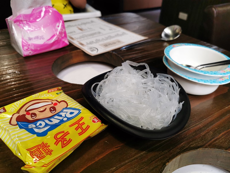 聚品精緻涮涮鍋 福德店｜精緻涮涮鍋,大胃王餐,打卡還送肉!