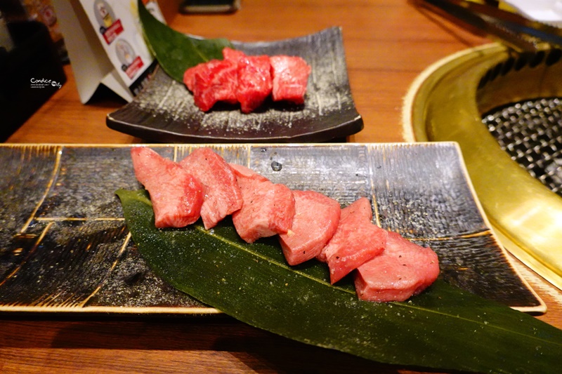 乾杯列車 板橋站｜車站內的乾杯燒肉,板橋車站美食!燒肉啤酒好讚!