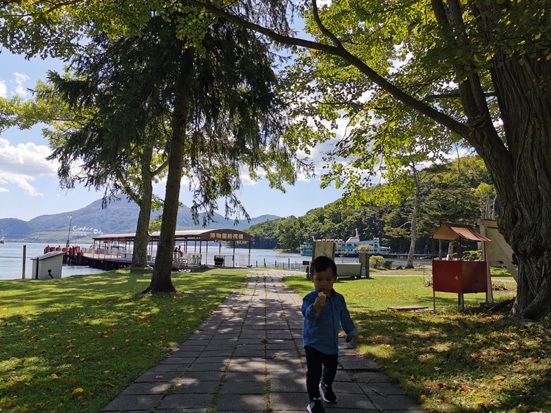 洞爺湖汽船｜必搭乘洞爺湖遊覽船賞湖一圈,登中島欣賞湖畔美景!