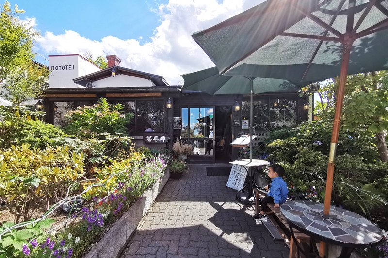 望羊蹄餐廳｜73年老店,人氣洞爺湖美食餐廳,歐風小花園超美(漢堡排必點) @陳小沁の吃喝玩樂