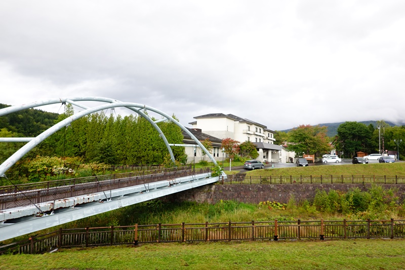 白鬚瀑布｜好停車,日本北海道景點必去!美瑛景點推薦!