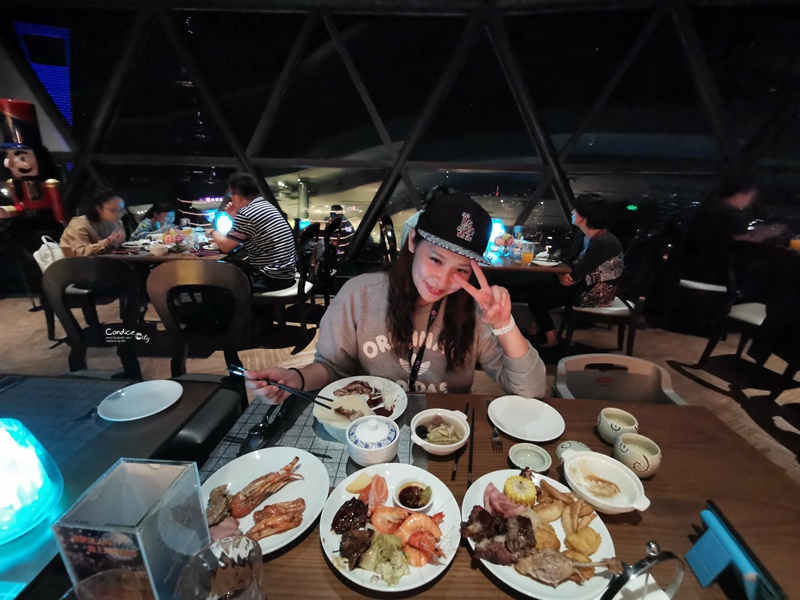 東方明珠旋轉餐廳｜東方明珠看夜景吃BUFFET晚餐,超享受上海夜景餐廳!