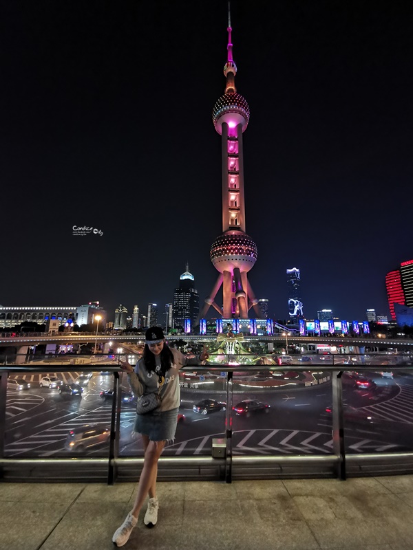 東方明珠塔｜上海景點必去!透明觀光層,259M超高遠眺上海夜景!