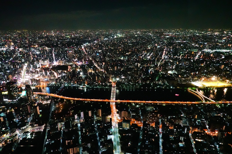 東京晴空塔展望台｜晴空塔夜景超美!必訪450m天空迴廊!