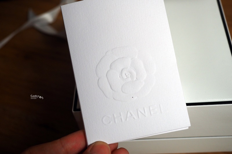 【開箱】CHANEL J12 38mm手錶,機芯透明超美!5周年結婚紀念日禮物開箱!