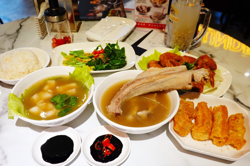 發起人肉骨茶｜台北店在ATT4FUN!胡椒香氣超濃,原汁原味好好喝! @陳小沁の吃喝玩樂